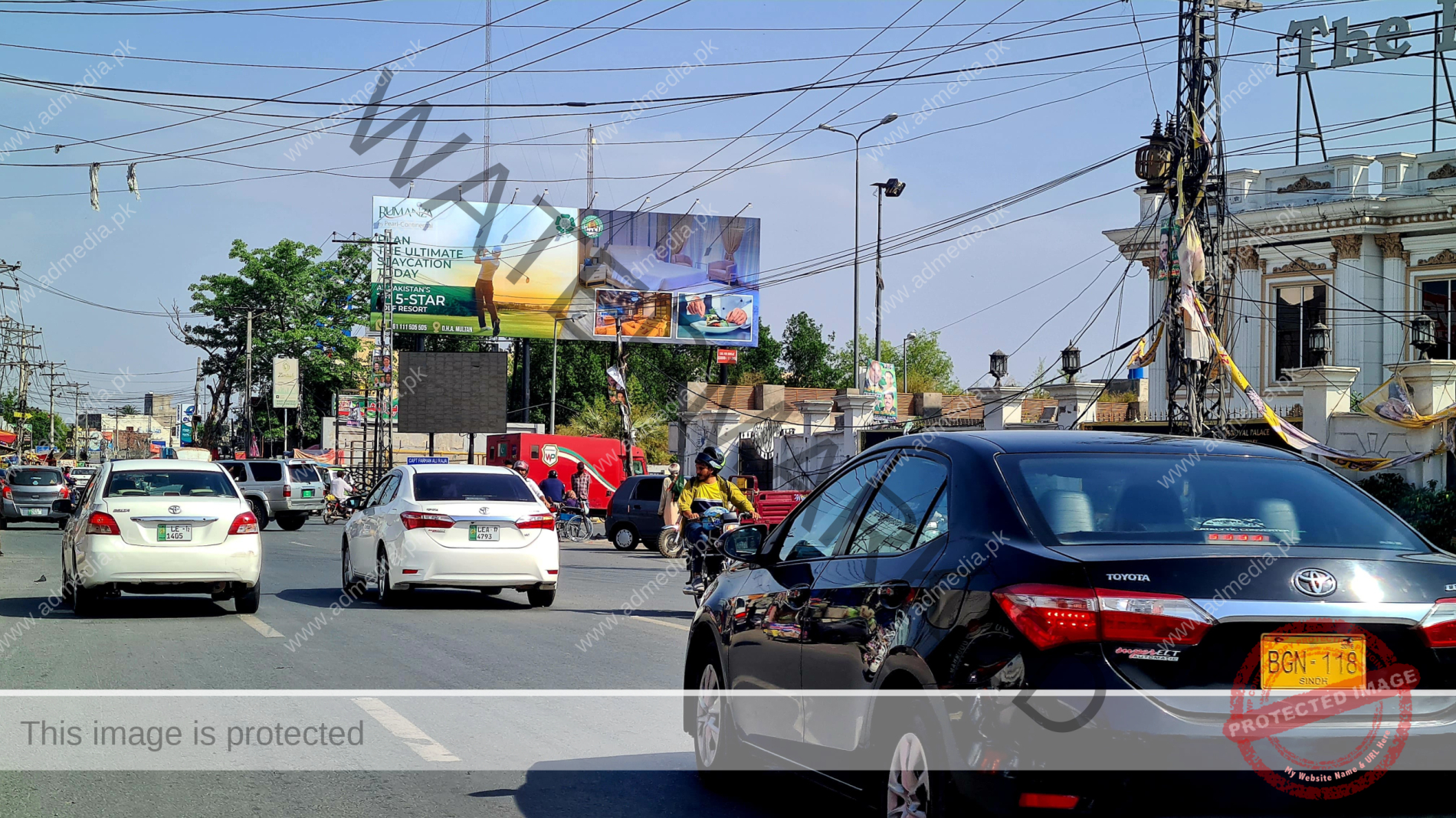 billboards at dolmen mall lahore